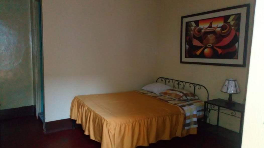 Hostal Virrey & Tours Trujillo Exteriér fotografie